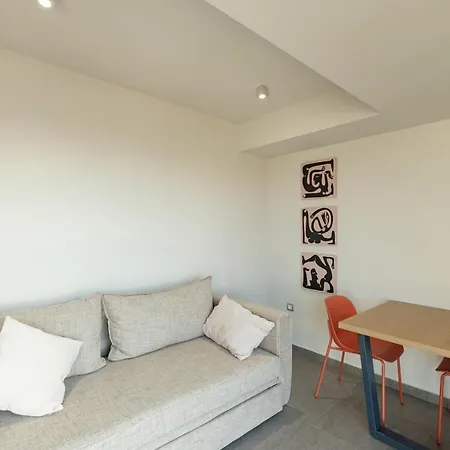 Sky-high Penthouse W. Stunning Views - 01 Appartement La Canée